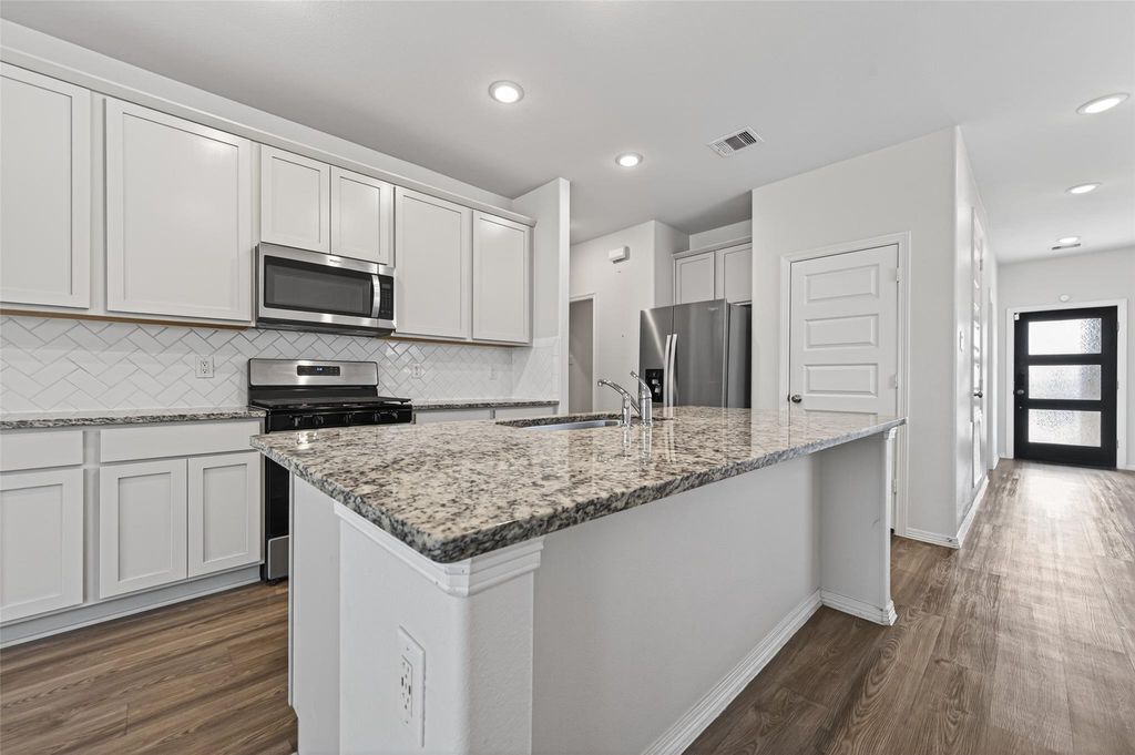 Image 16 of property listing at 23222 Spring Genesis Ln Lane, Katy, TX 77493