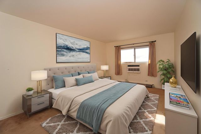 834 E Old Willow Road 209, Prospect Heights, IL 60070