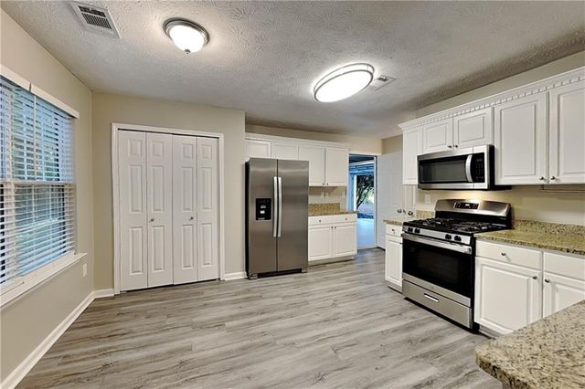1357 Lamont Drive SW, Mableton, GA 30126