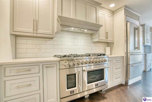 14010 Echo Hill Trail, Louisville, KY 40299