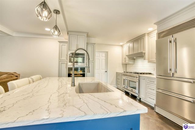 14010 Echo Hill Trail, Louisville, KY 40299