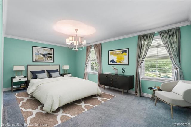 1023 Buckingham Road, Grosse Pointe, MI 48230