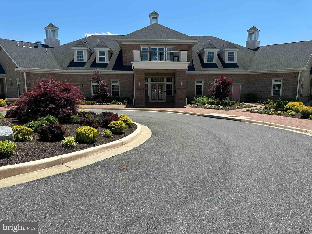 Image 16 of property listing at 9009 VILLAGE SPRINGS DR, Upper Marlboro, MD 20772