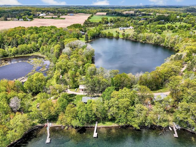 2122 N Twin Lakes Street, Saint Croix Falls, WI 54024