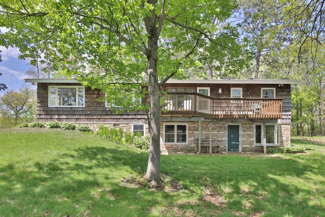 2122 N Twin Lakes Street, Saint Croix Falls, WI 54024