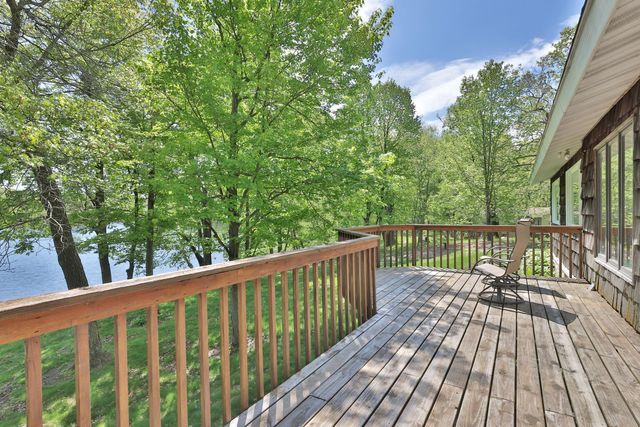2122 N Twin Lakes Street, Saint Croix Falls, WI 54024