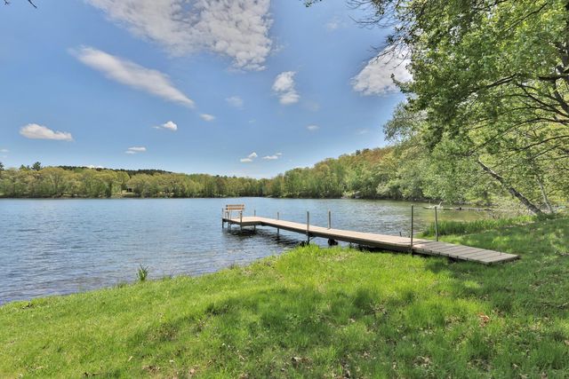2122 N Twin Lakes Street, Saint Croix Falls, WI 54024