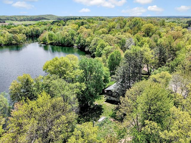 2122 N Twin Lakes Street, Saint Croix Falls, WI 54024