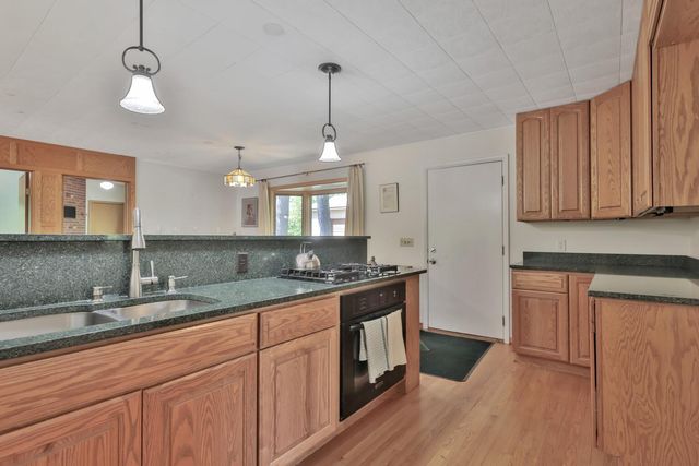2122 N Twin Lakes Street, Saint Croix Falls, WI 54024