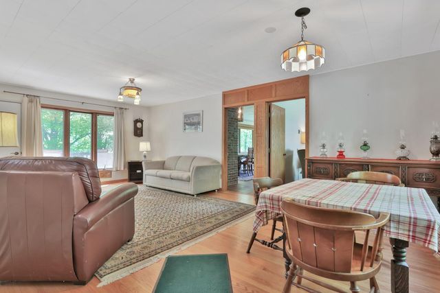 2122 N Twin Lakes Street, Saint Croix Falls, WI 54024