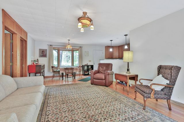 2122 N Twin Lakes Street, Saint Croix Falls, WI 54024