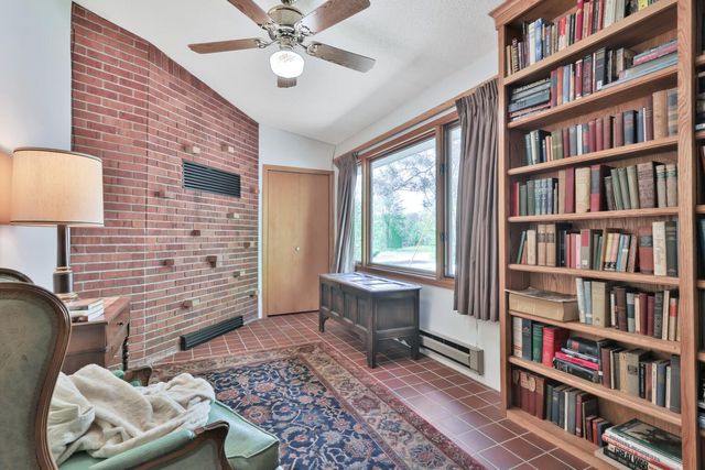 2122 N Twin Lakes Street, Saint Croix Falls, WI 54024