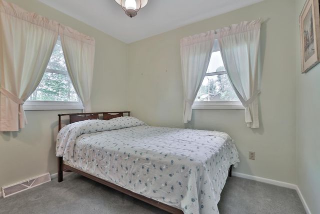 2122 N Twin Lakes Street, Saint Croix Falls, WI 54024