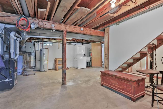 2122 N Twin Lakes Street, Saint Croix Falls, WI 54024
