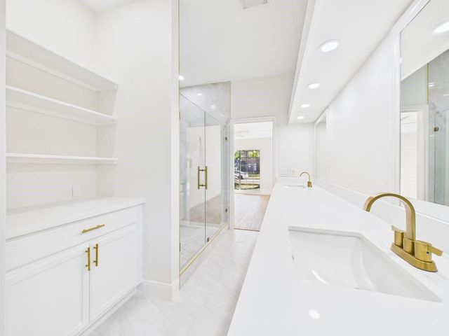 2012 Catamaran Drive, League City, TX 77573