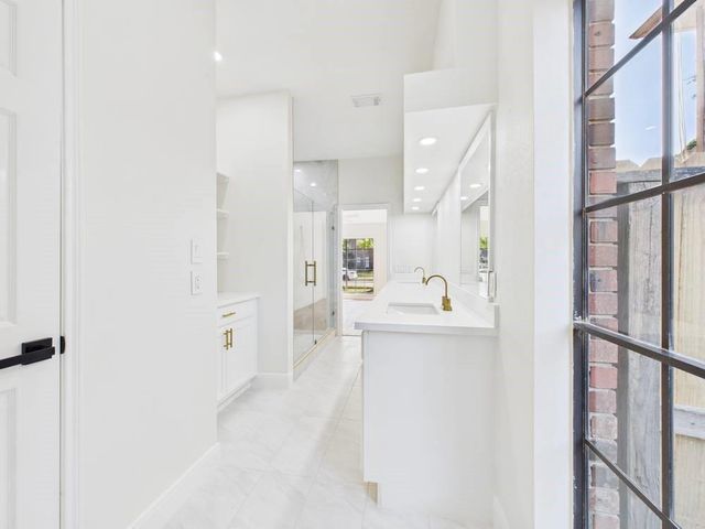 2012 Catamaran Drive, League City, TX 77573