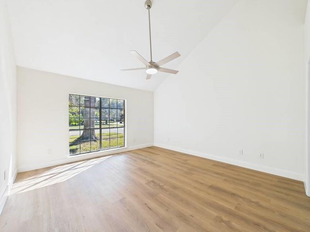 2012 Catamaran Drive, League City, TX 77573