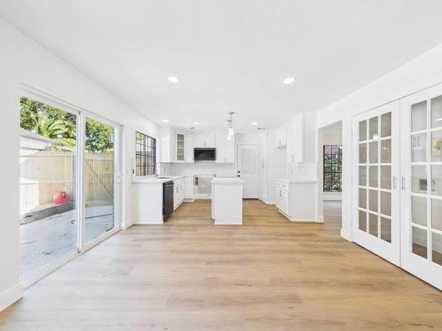 2012 Catamaran Drive, League City, TX 77573