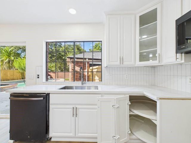 2012 Catamaran Drive, League City, TX 77573