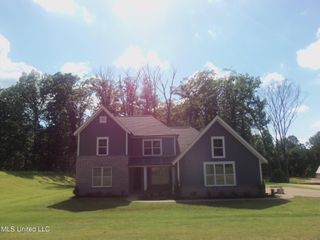 2835 S Cypress Lake Drive, Olive Branch, MS 38654