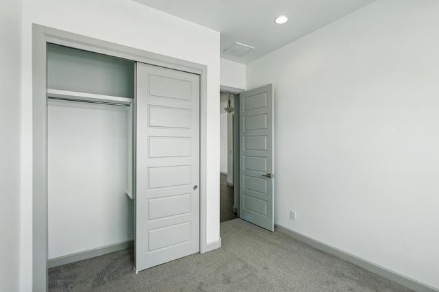 1670 Tesoro Loop NW, Los Lunas, NM 87031