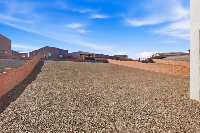 1670 Tesoro Loop NW, Los Lunas, NM 87031