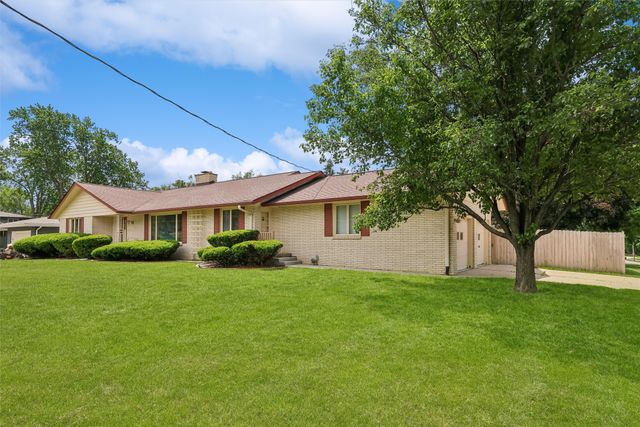 2924 Patricia Drive, Urbandale, IA 50322