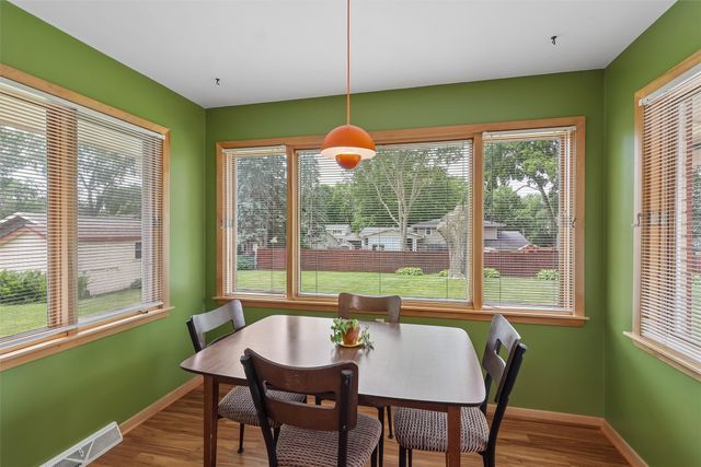 2924 Patricia Drive, Urbandale, IA 50322