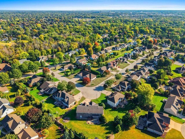 1477 WEXFORD LANE, Green Bay, WI 54313