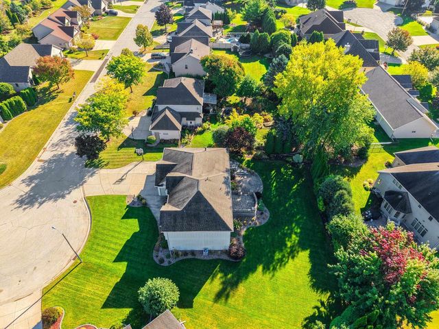 1477 WEXFORD LANE, Green Bay, WI 54313