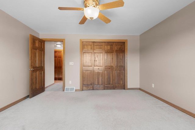 1477 WEXFORD LANE, Green Bay, WI 54313