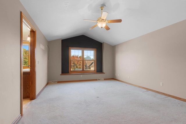 1477 WEXFORD LANE, Green Bay, WI 54313