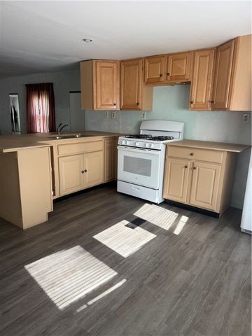 11 Krzak Road, North Kingstown, RI 02852