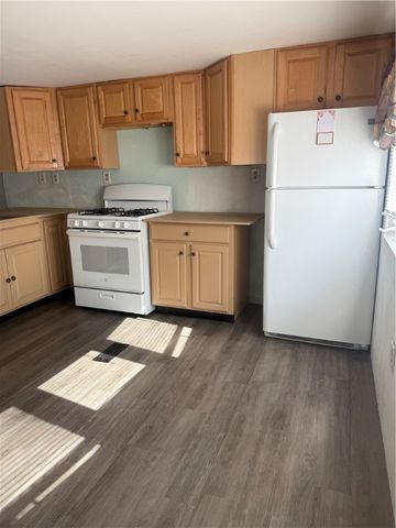 11 Krzak Road, North Kingstown, RI 02852