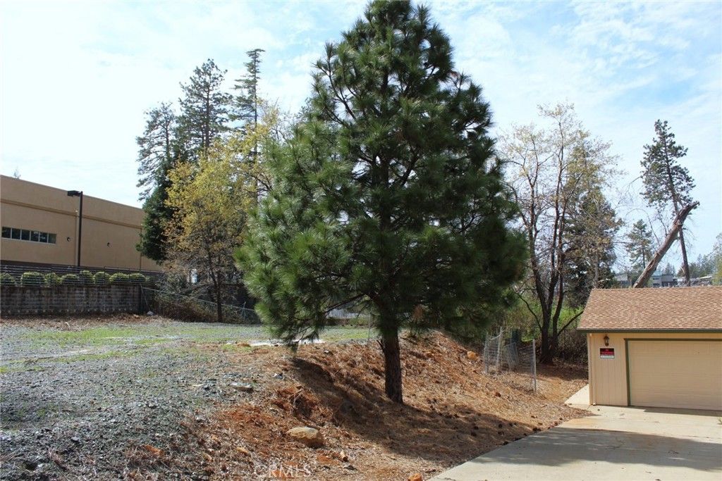 Image 12 of property listing at 6047 Clark Road, Paradise, CA 95969