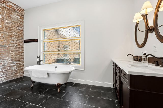 1975 Georgetown Road, Paris, KY 40361
