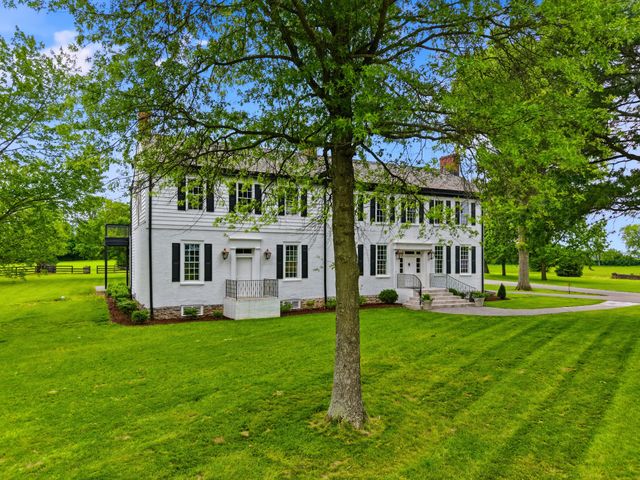 1975 Georgetown Road, Paris, KY 40361