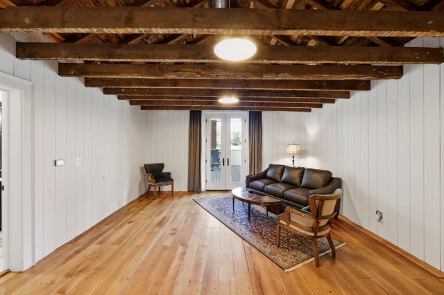 1975 Georgetown Road, Paris, KY 40361