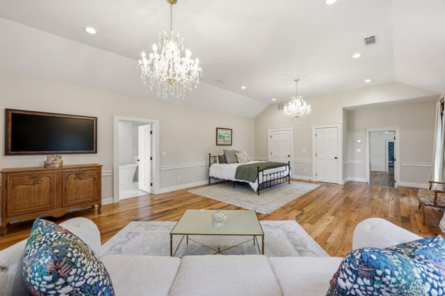 1975 Georgetown Road, Paris, KY 40361