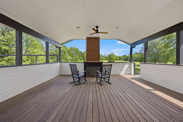 1975 Georgetown Road, Paris, KY 40361