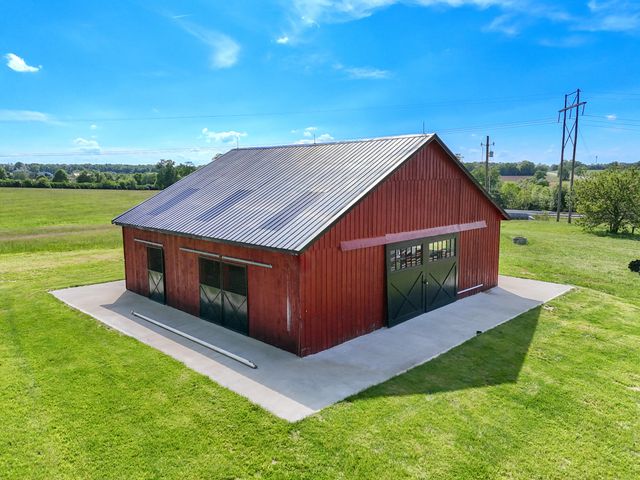 1975 Georgetown Road, Paris, KY 40361