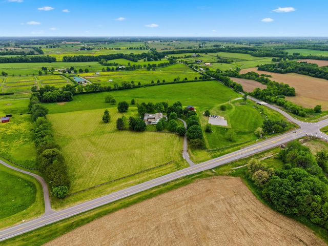 1975 Georgetown Road, Paris, KY 40361