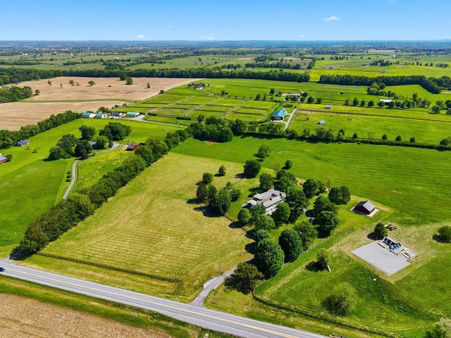 1975 Georgetown Road, Paris, KY 40361