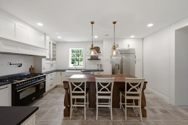 1975 Georgetown Road, Paris, KY 40361