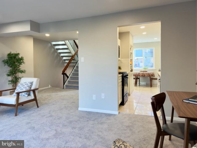 807 SUMMIT CHASE DR, Reading, PA 19611