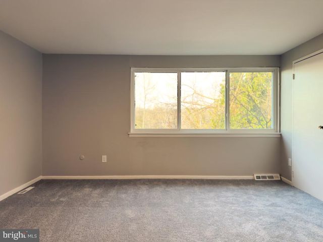 807 SUMMIT CHASE DR, Reading, PA 19611