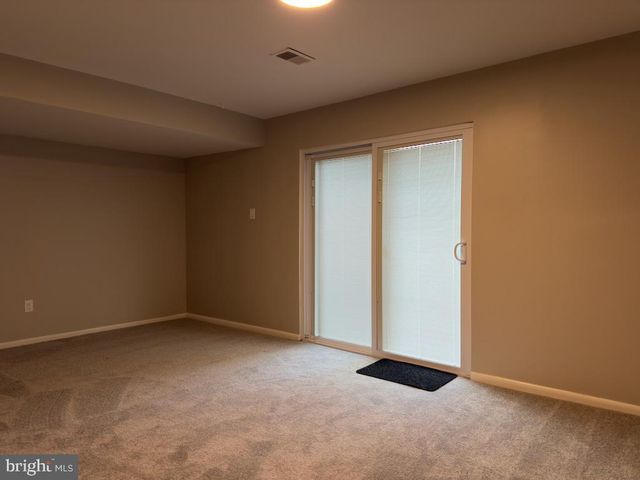 807 SUMMIT CHASE DR, Reading, PA 19611