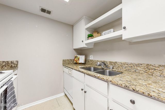 3121 Johnston Street 212, Lafayette, LA 70503