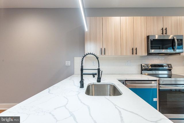 2821 LIVINGSTON ST, Philadelphia, PA 19134