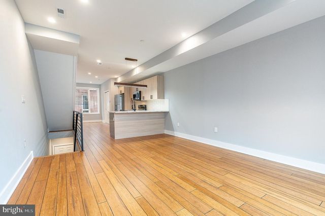 2821 LIVINGSTON ST, Philadelphia, PA 19134